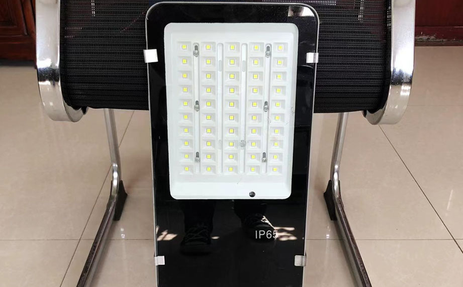 太阳能路灯,太阳能路灯维修,保定鑫月光电